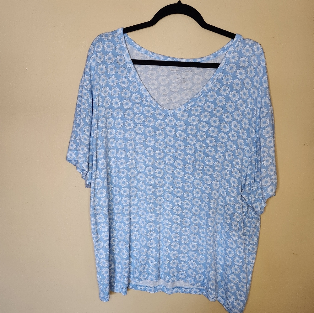 American Eagle Soft & Sexy Daisy print top Size XL